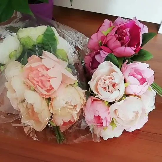 Le fabricant fournit des fleurs en mousse de caoutchouc artificielle pour la décoration de la maison de mariage